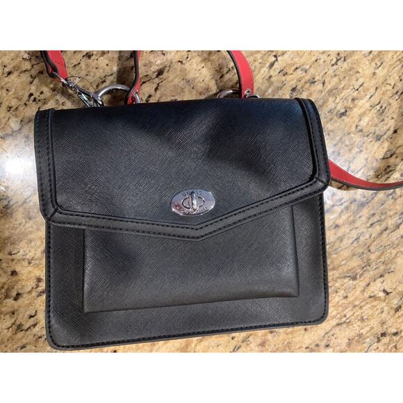 Guess Los Angeles Womens Black Purse‎ Red Shoulder Strap Silver Hardware - Picture 3 of 8
